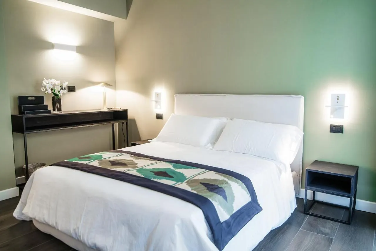 In Centro Luxury Rooms Como 0*,