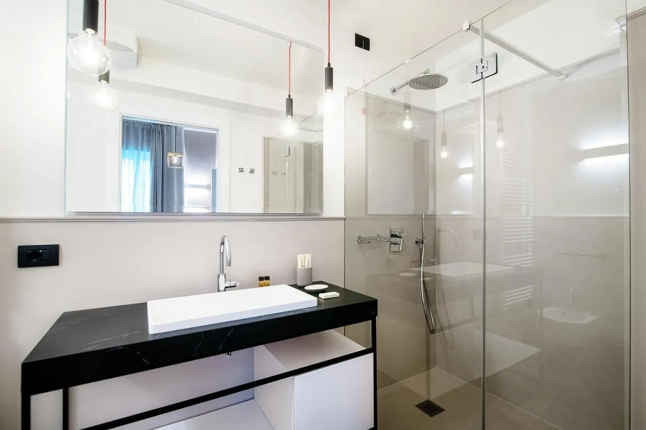 In Centro Luxury Rooms Como Guest house