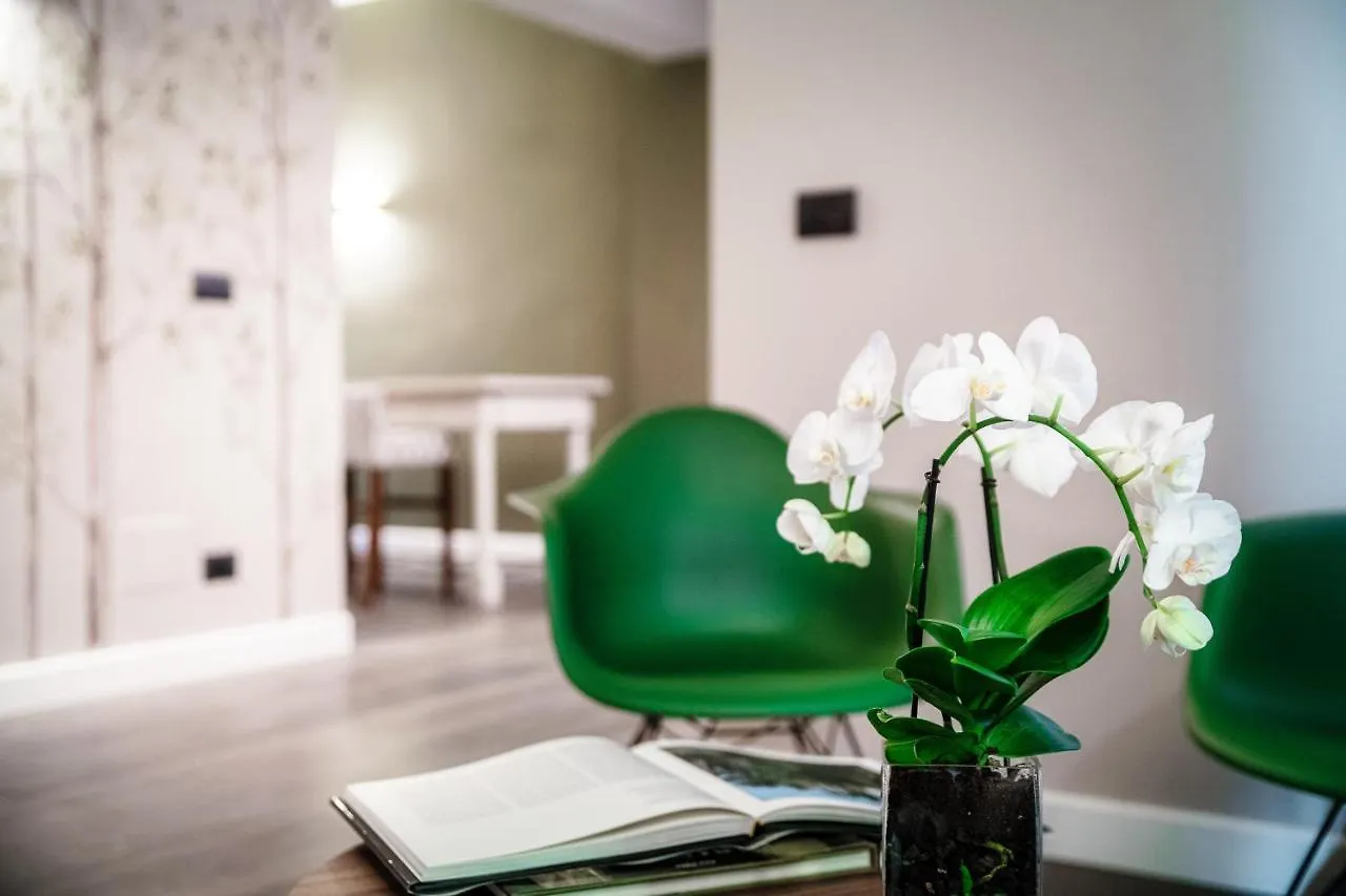 In Centro Luxury Rooms Como 0*,  Italy
