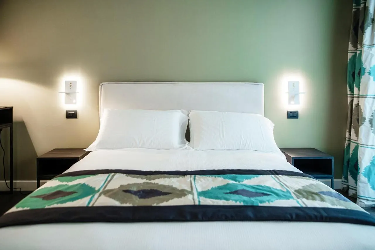 Guest house In Centro Luxury Rooms Como Italy