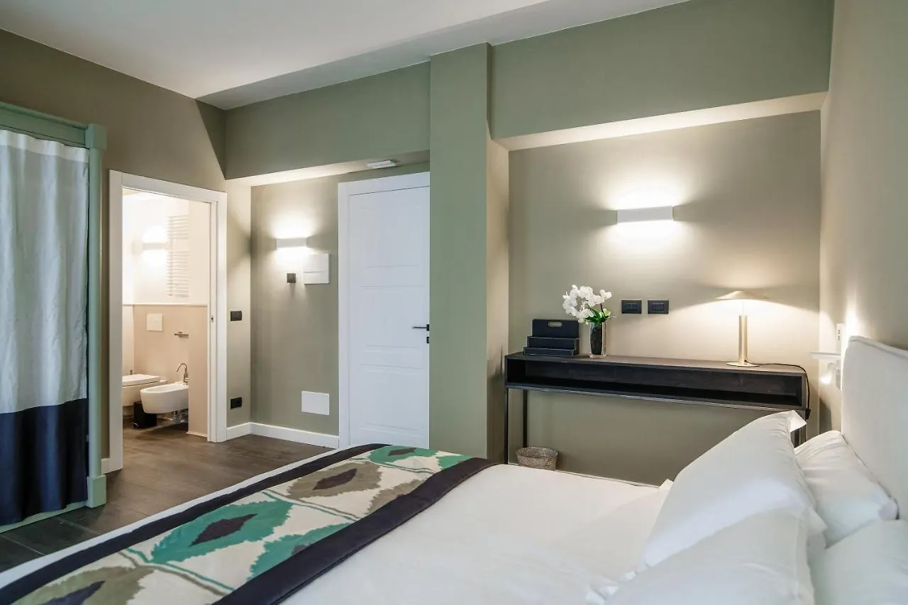 In Centro Luxury Rooms Como Guest house