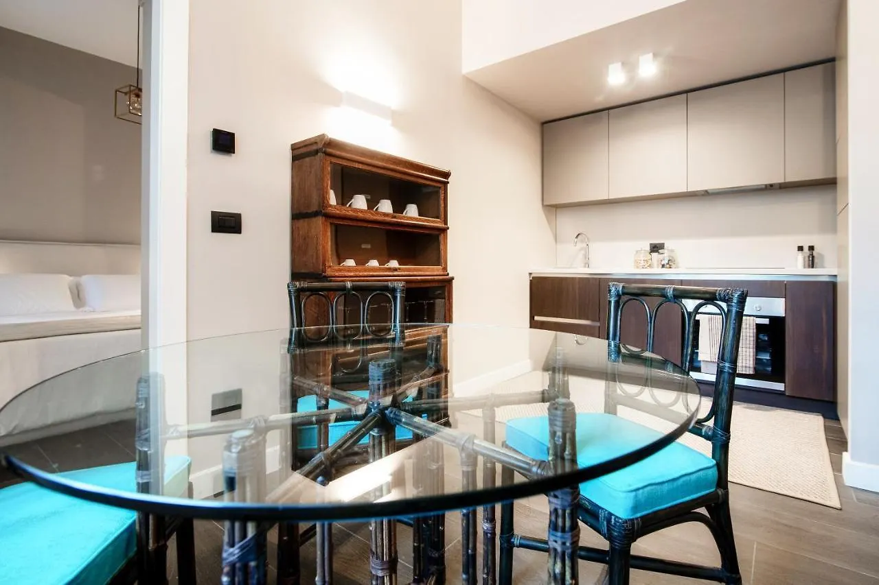 In Centro Luxury Rooms Como